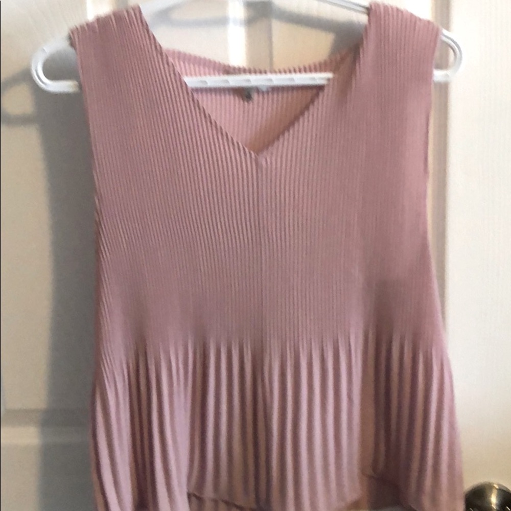Babaton Sleeveless Blouse